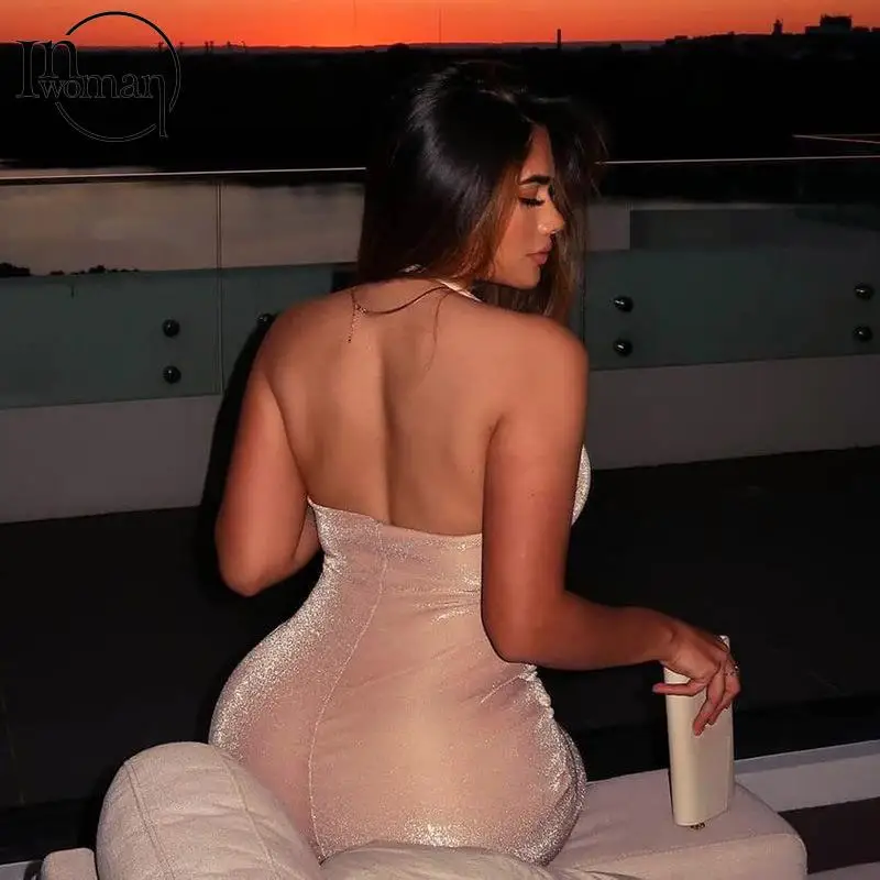 

Женское блестящее облегающее платье с открытой спиной, без рукавов