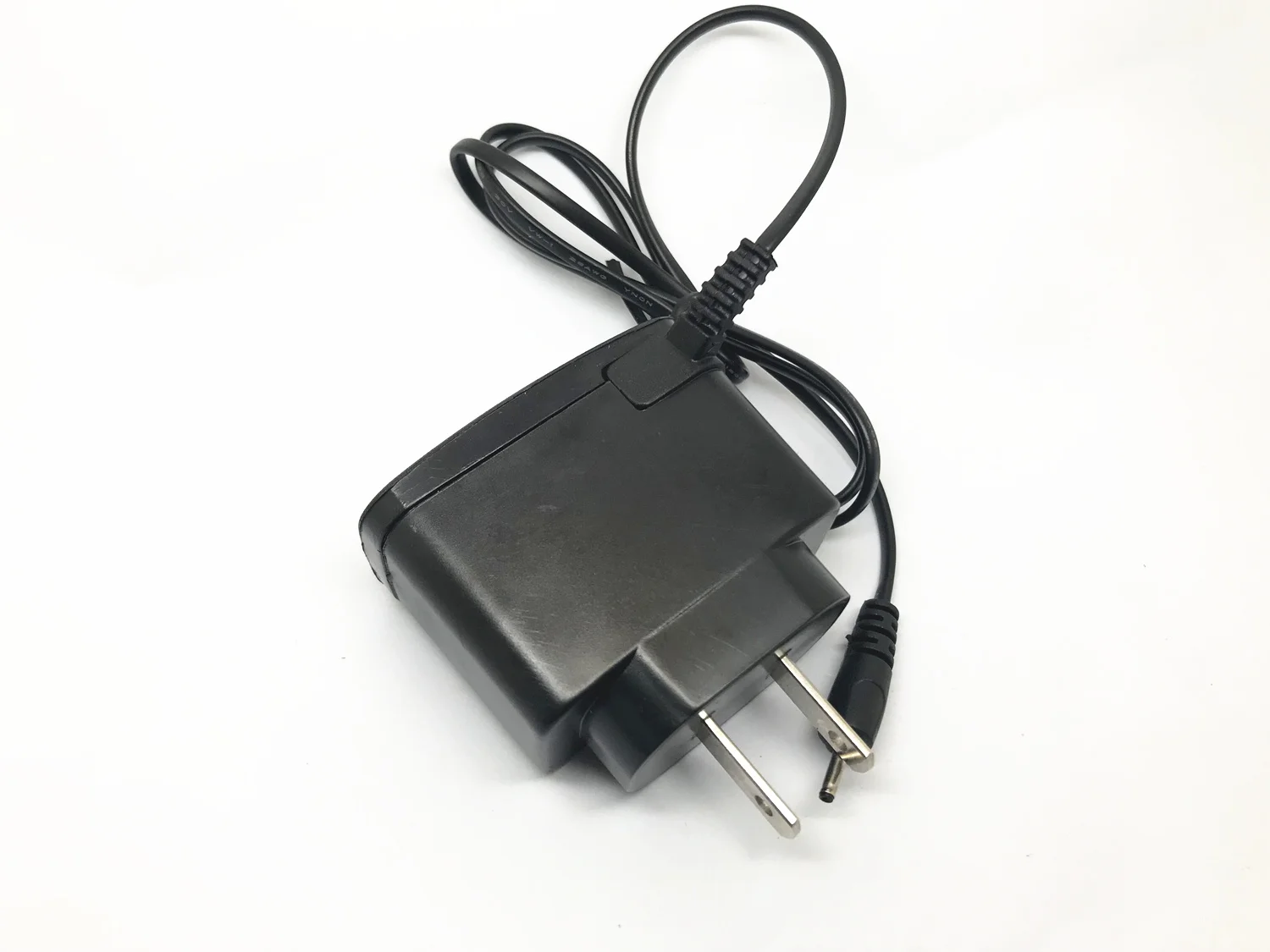 Дорожное настенное зарядное устройство переменного тока с вилкой для ЕС и США