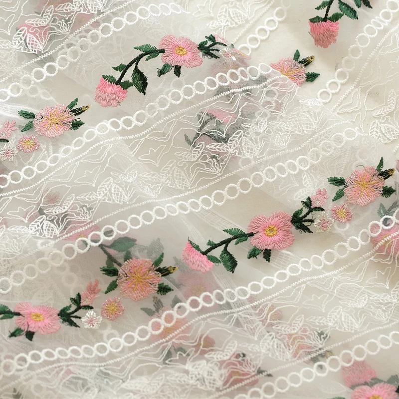 Черная вышитая ткань белая кружевная вышивка tissu модные платья ручной работы Diy одежда пэчворк