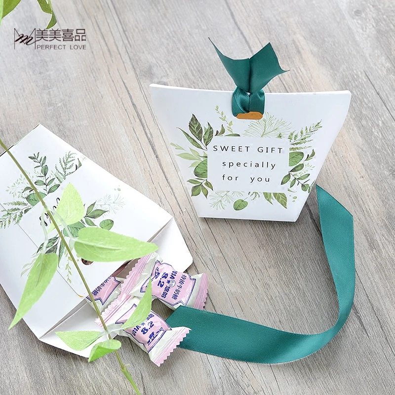 

New European Green Tree Leaves Candy Box Wedding Favors and Gift Box Paper Bags Wedding Decorations Supplies Sugar Boxes