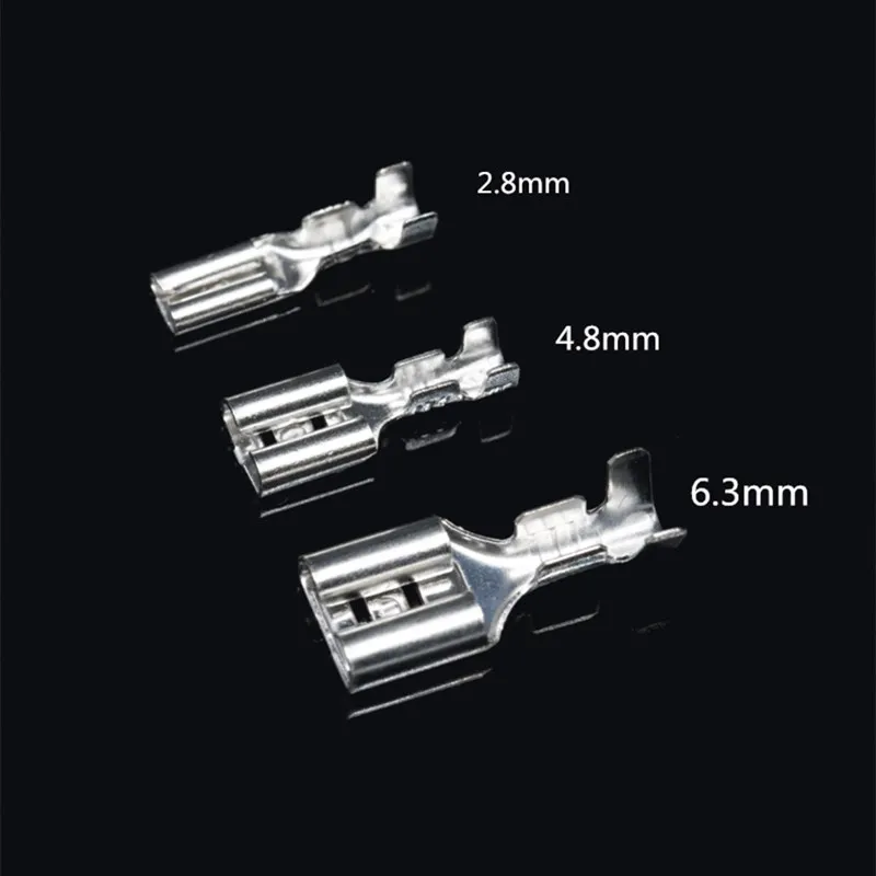 Терминал Faston с изоляцией для провода 2 8 мм 4 6 3