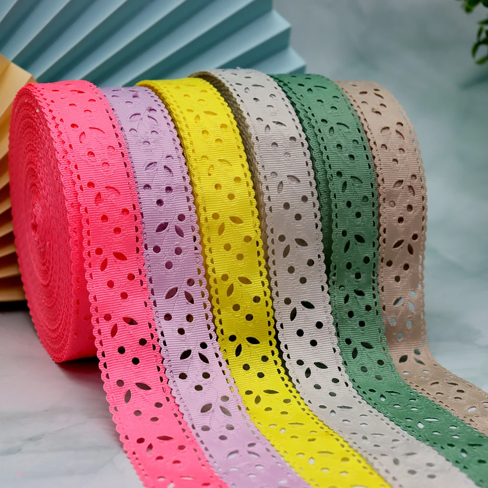 Лента в рубчик с цветочным узором 10 ярдов 30 мм |