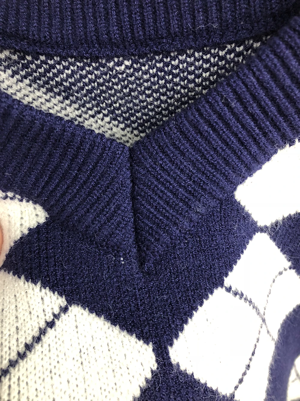 Женский жаккардовый свитер ZRN Осенний винтажный элегантный Трикотажный жилет с