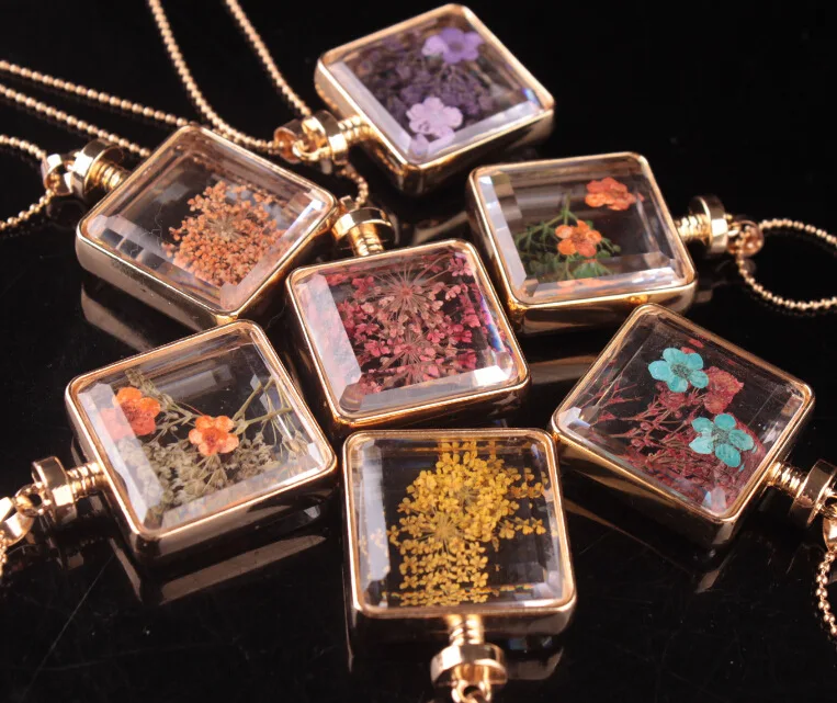 Женское колье с подвеской в виде сухого цветка | Украшения и аксессуары