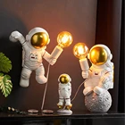 Настенные светильники космонавт E27, украшение для спальни, бра космонавта, современные настенные светильники из смолы, лампа для гостиной, домашнее освещение