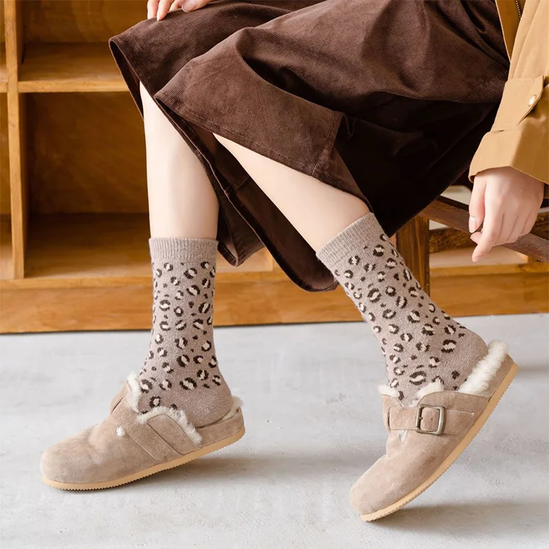 3 Pairs Fashion New Leopard Women Socks Set Cotton Thicken Cold Protection Foot Wool Socks Long Girl Style Outdoor Sports Sokken