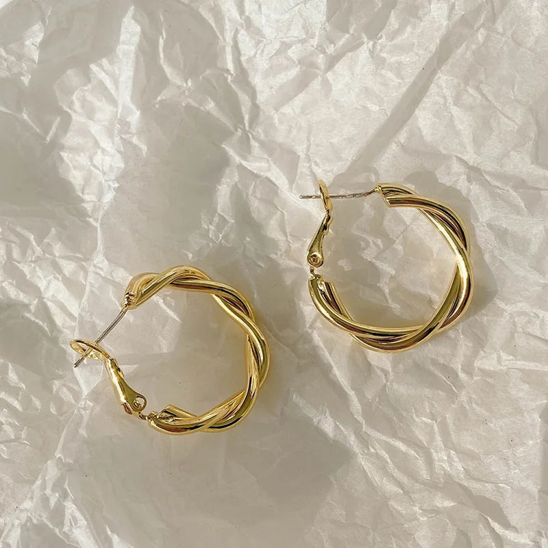 

Korean Style Twist-shape Circle Earrings for Women Gold Color Luxury Temperament Jewelry 2021 New Trend Jewelry Gifts
