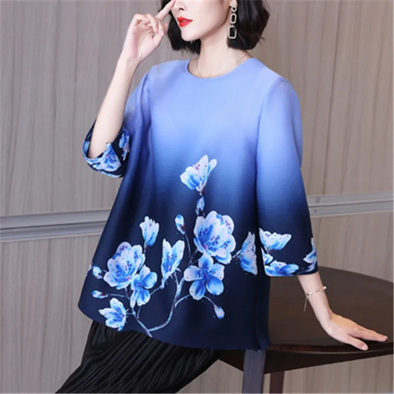 

Miyake fold printing age reduction mother loose plus size blouse summer dress 2021 new female fashion fat mm belly cover T-shirt