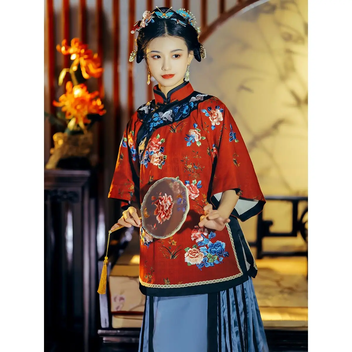 

Chinese Red Traditional Ancient Style Intangible Printing Satin Imitation Silk Chinese Short Hanfu Tang Suit Top and Skirt Set