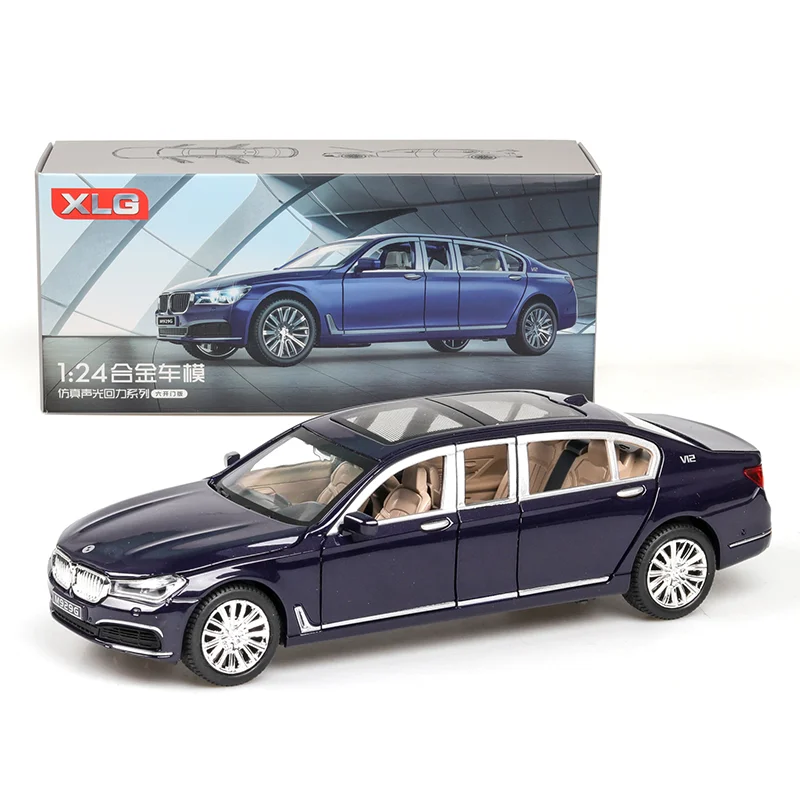 

Bisney 1:24 Simulation BMW 760LI Model Car Lengthen Car Products With Sound Light Can Open Door Decoration Luxury Souvenir Gifts
