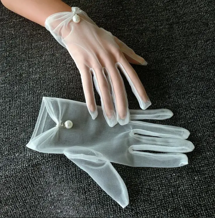 

Women's sexy transparent elegant pearl beaded white mesh glove female sunscreen vintage short lace driving glove R2991