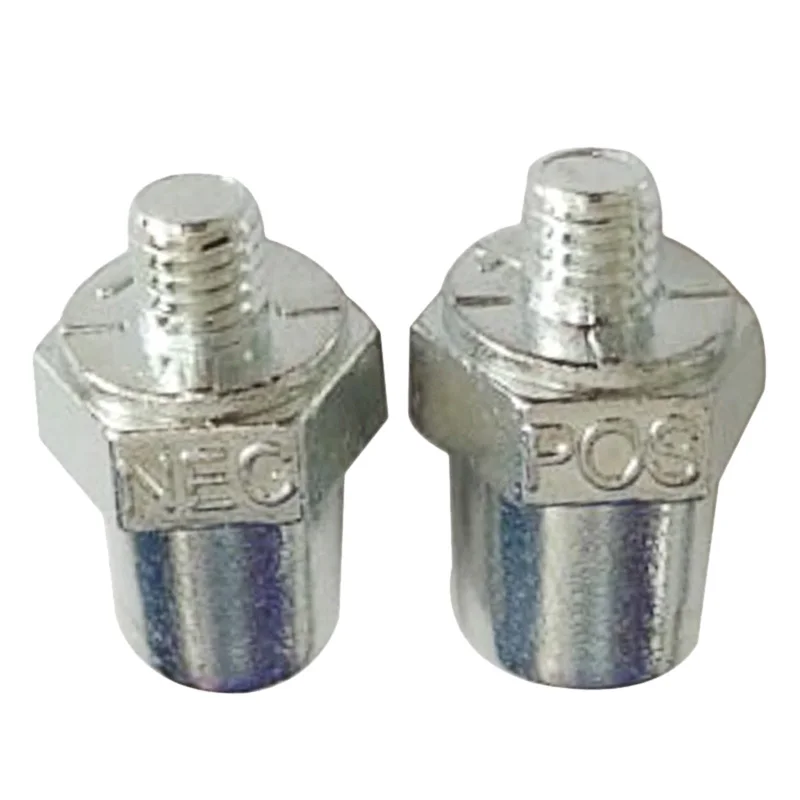 Клемма автомобильного аккумулятора положительный отрицательный зажим винтовой