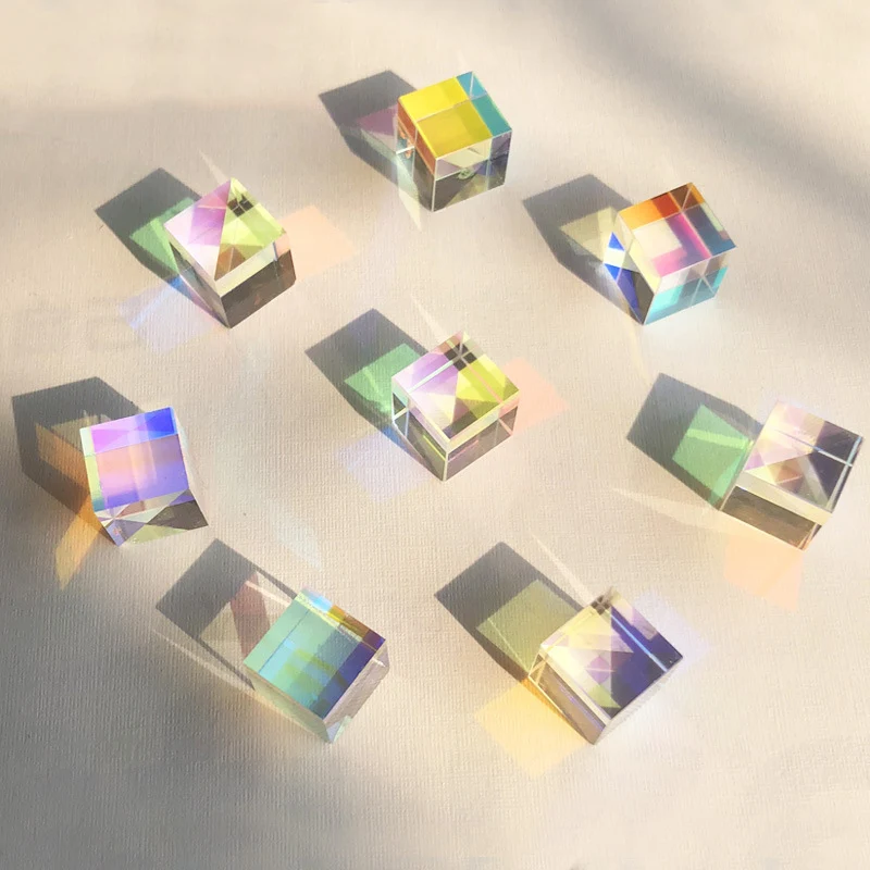 

Colored Cubes Prism 6-Sided Bright Light Combine Cubes Prism Beam Splitting Optical Experiment Photo Prop DRSA889