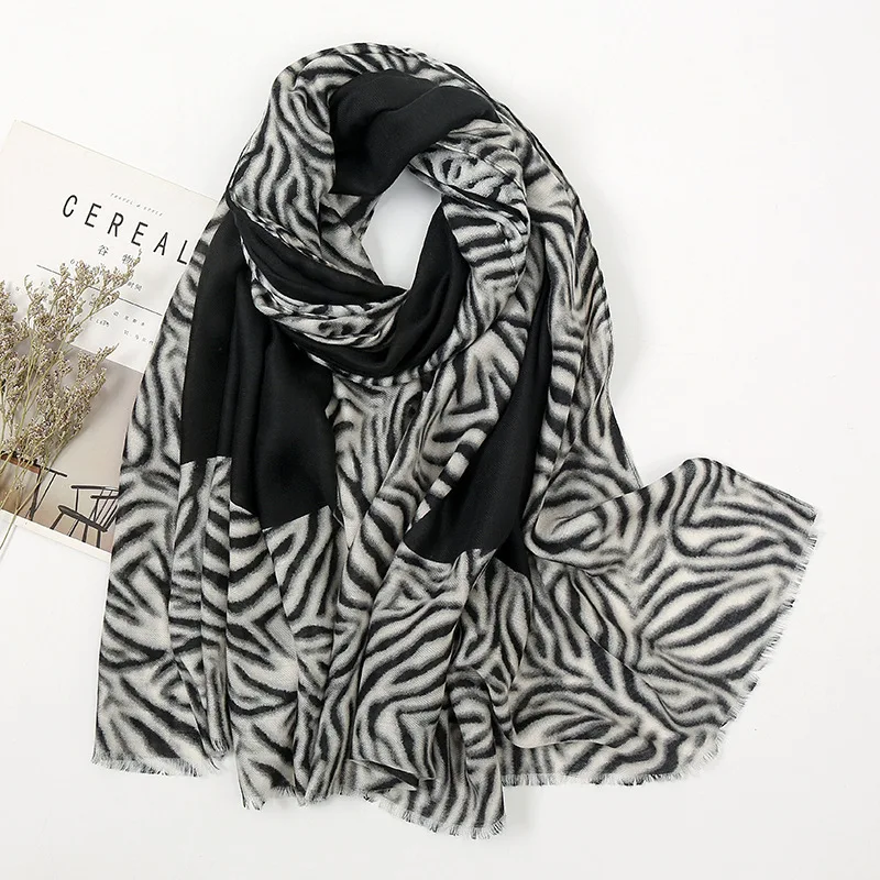 

Fashion Black Leopard Zebra Fringe Viscose Shawl Lady Print Soft Hijabs and Wraps High Quality Pashmina Stole Bufanda Muslim Cap