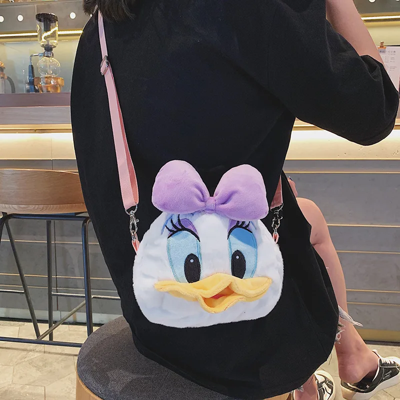 

Disney New Plush Bag Girl Cartoon Daisy Donald Duck Doll Messenger Bag Personalized Mobile Phone Bag
