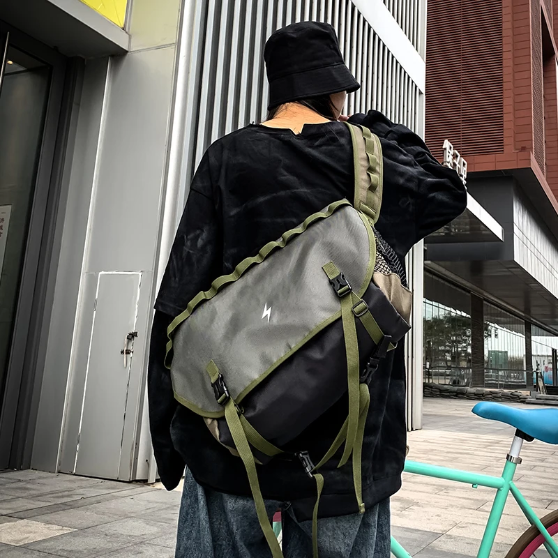 Многофункциональная сумка через плечо с отражающей полоской водонепроницаемая