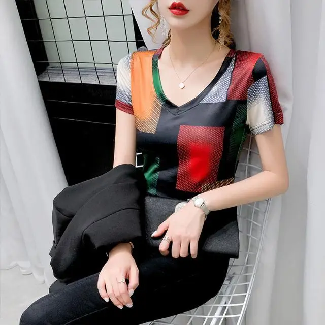 

2021 new summer trend retro V-neck short sleeve T-shirt for women