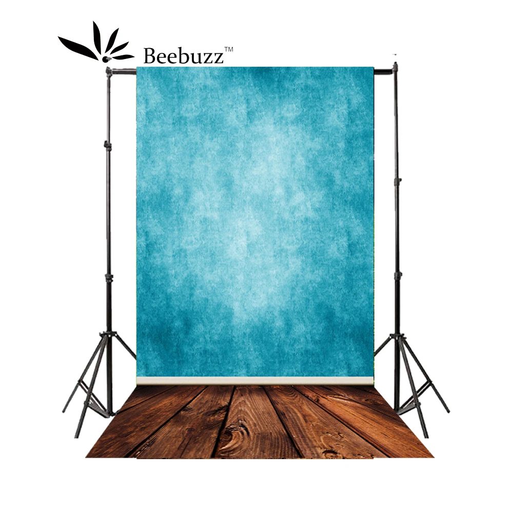 Sky blue gradient light wall and dark brown wooden floor background Photography studio photophone model Portrait photo | Электроника