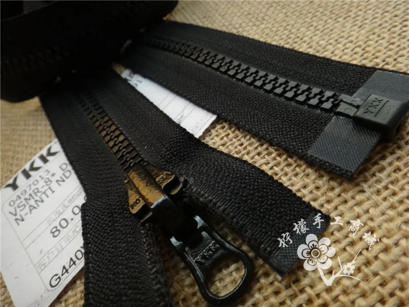 

Resin Single Zipper Wears 40-125cm Black YKK Zipper.