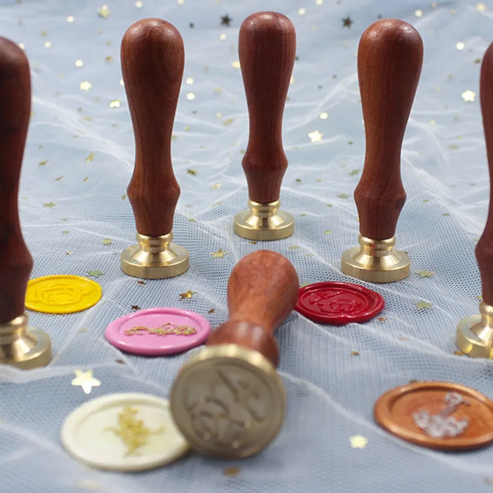 

Rosewood Handle Lacquer Seal Set With 6 Copper Heads Professional Carving Retro Flower Seal With Smooth Lines