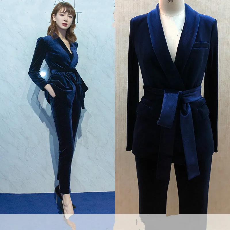 

Костюм женский весенний, облегающий, с поясом, в британском стиле