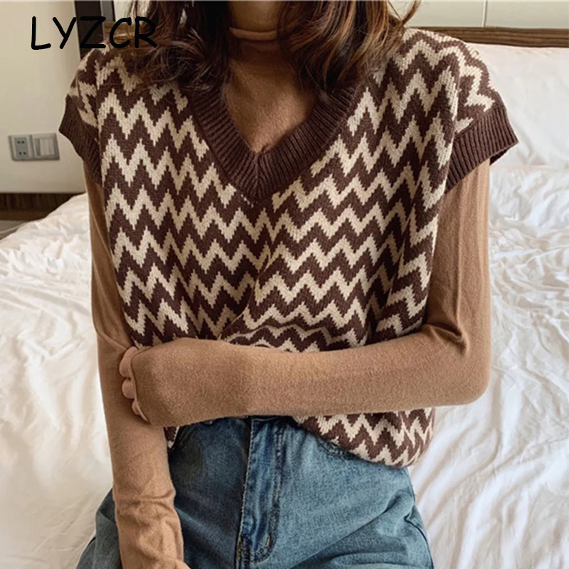 Свитер женский вязаный без рукавов с принтом| |