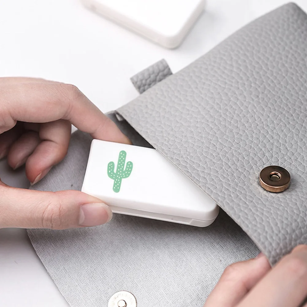 

1pc Hot Sold Cute Portable Mini Pill Case Medicine Boxes 3 Grids Travel Home Drugs Container Home Holder Cases Empty Storage Box