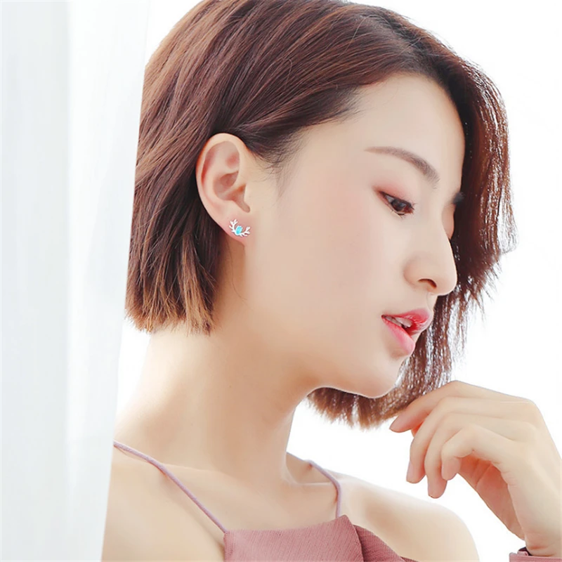 

2019 Women's Earring Fashion Cute Antlers Blue Crystal Studs Earrings Deer Head Women Accessories KED3264