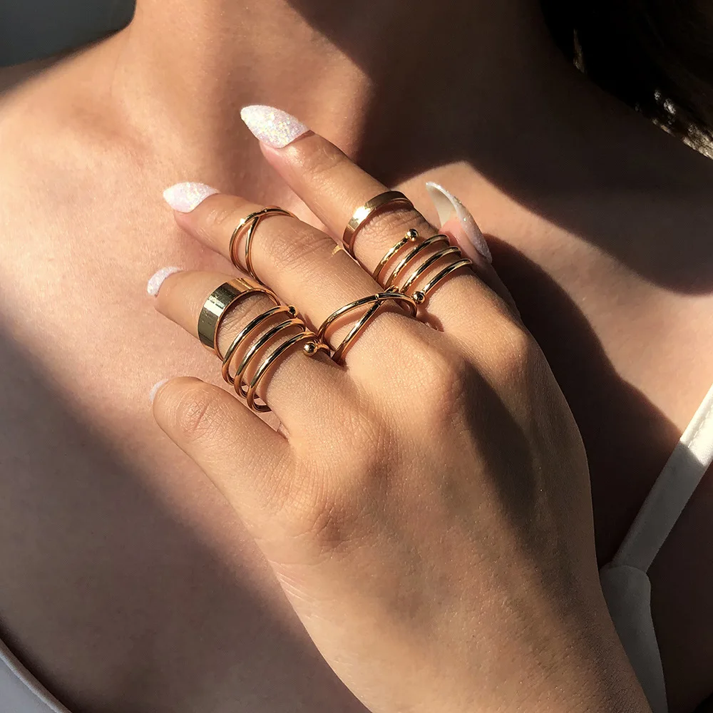 

6Pcs Gothic Simple Alloy Rring Jewelry Hip Hop Rings for Women Punk Gold Color Round Hollow Joint Ring Female Couple Rings Set