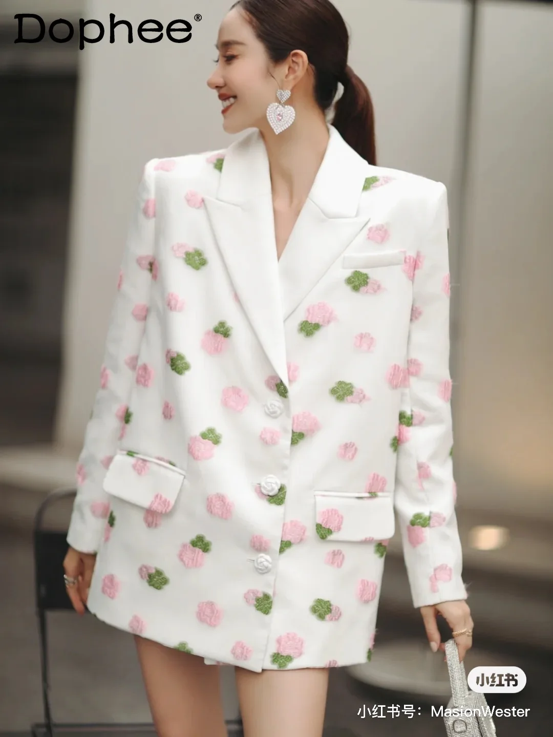 

Женский однобортный Блейзер, элегантный белый пиджак с 3D принтом и длинным рукавом, повседневная одежда на осень 2021