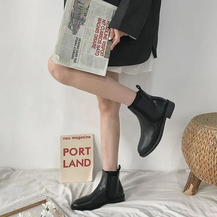 

Женские ботинки-мартинсы на массивном каблуке, на платформе