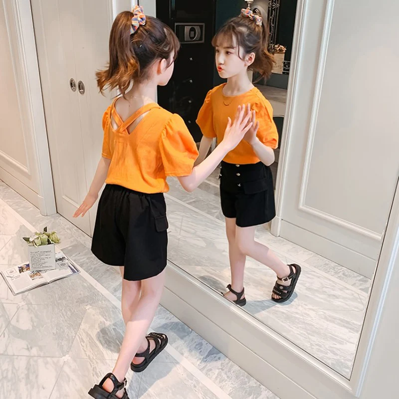 

X303 leaky back shorts cover