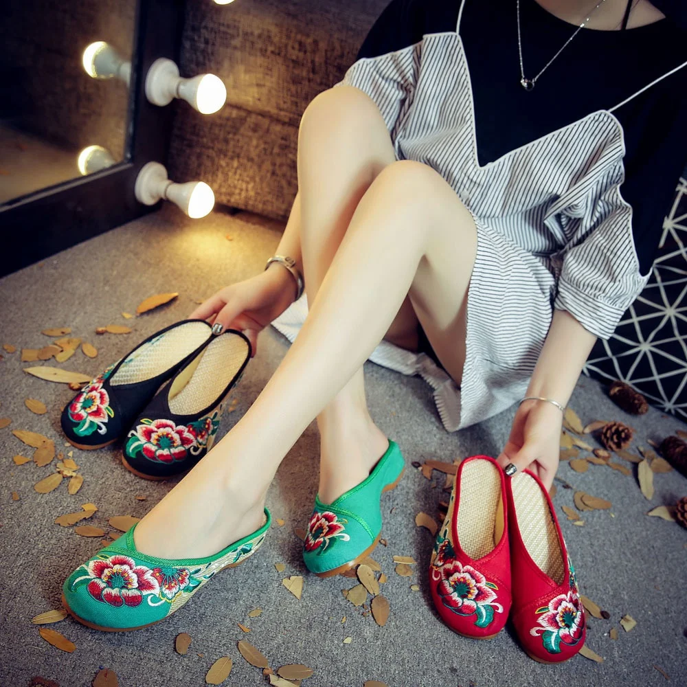 Женские холщовые шлепанцы Veowalk с закрытым носком на плоской подошве в китайском