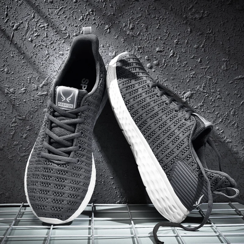 Hot Sale Light Men Running Shoes 2021 Comfortable Sport Shoes Men Trend Breathable Outdoor Walking Shoes Men Sneakers Zapatillas