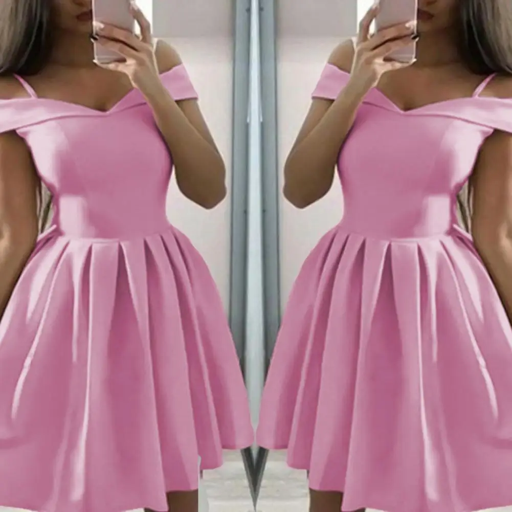

2021 summer new Women Mini Dress Solid Color Pleated Off Shoulder Pleated Partywear