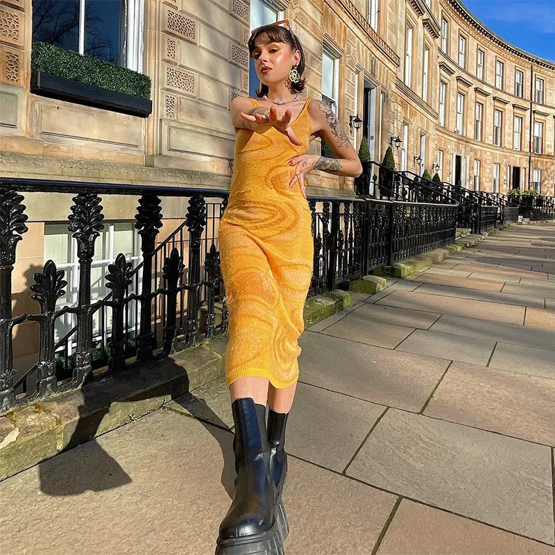 

MO&MO2021 new summer sexy hot girls show back holes hollow collision color slim giraffe skirt woman dress