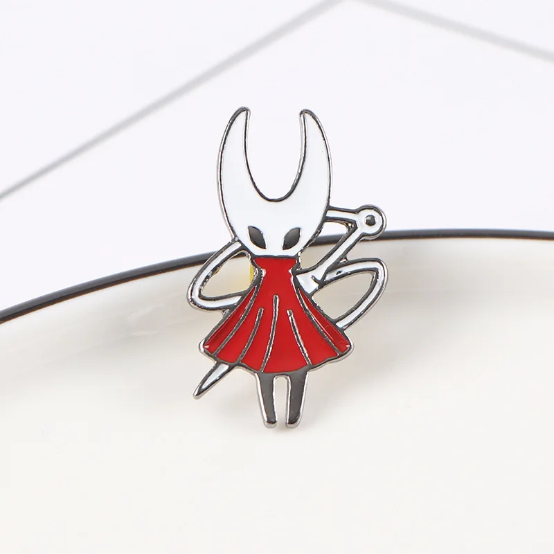 

Game Hollow Knight Brooches Enamel Pin Wanderer Lapel Hornet Cosplay Metal Badges Cute Jewelry Accessories Logo Badge Interestin
