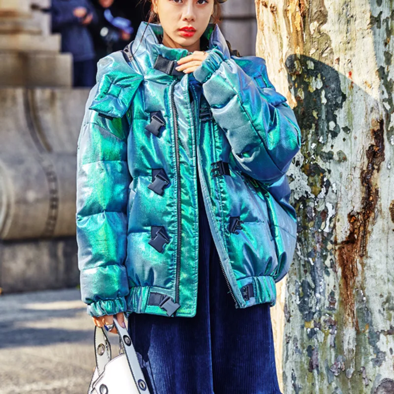 Фото Большие размеры 2019 Лазерная Зеленая зимняя куртка Женская - купить