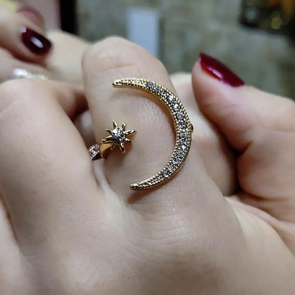 

Elegant Rings Rhinestone Inlaid Crescent Moon Star Open Finger Ring Women Adjustable Fashion Jewelry Xmas Gift Trendy Rings