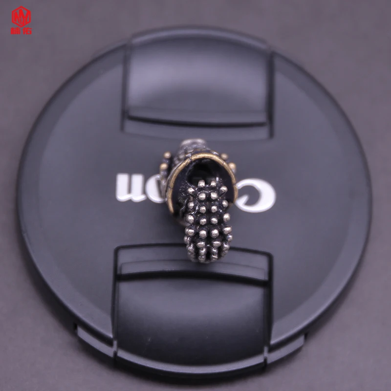 

1PCS Outdoor DIY Tool Paracord Brass Knife Bead Personality Creative Car Keychain Pendant All-Match Jewelry