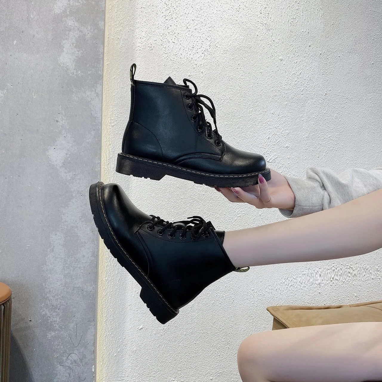 Women's boots British style zipper winter cotton shoes 2021 autumn new leather boots all-match high-top shoes