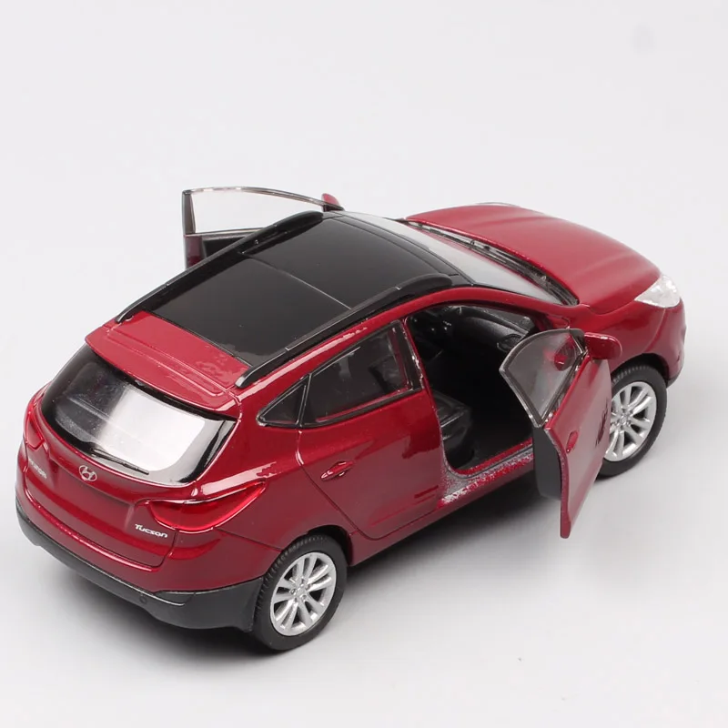 1/36 Масштаб Мини hyundai Tucson IX кроссовер внедорожник автомобили и литье под давлением оттягивание Welly Миниатюрные модели автомобилей игрушки для мальчиков игра