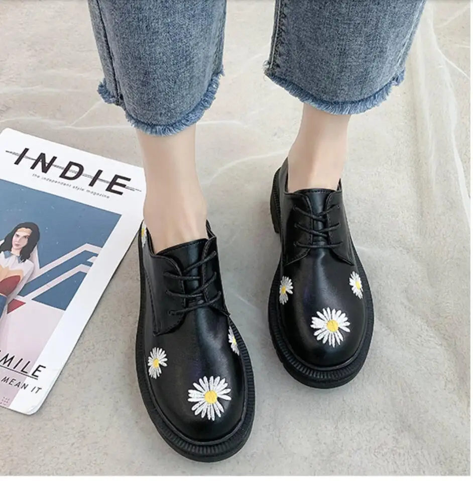 

2020 Women Shoes Fashion Embroidered Lace-up Leather Shoes Lace-up Casual Shoes Non-slip Flat Platform Shoes Zapatos De Mujer