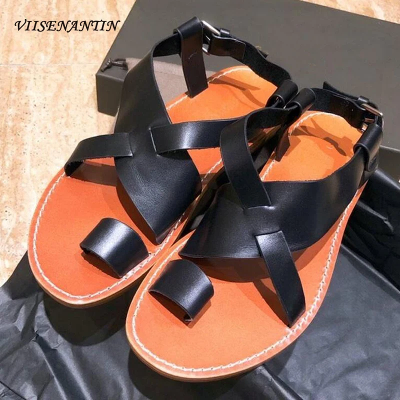 

Real Leather Lady Black White Flat Sandal Shoe Casual 2020 Hot Summer Designer Shoes Flipflops Buckle Strap Clip Toe Beach Shoe