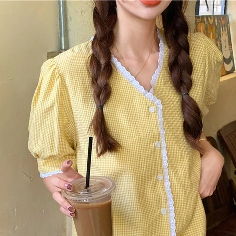 

Shirts Women Short Sleeve Kawaii Lace Patchwork V-Neck Summer Top Slim Stylish Sweet Girls Newly Female Clothing Cute All-match