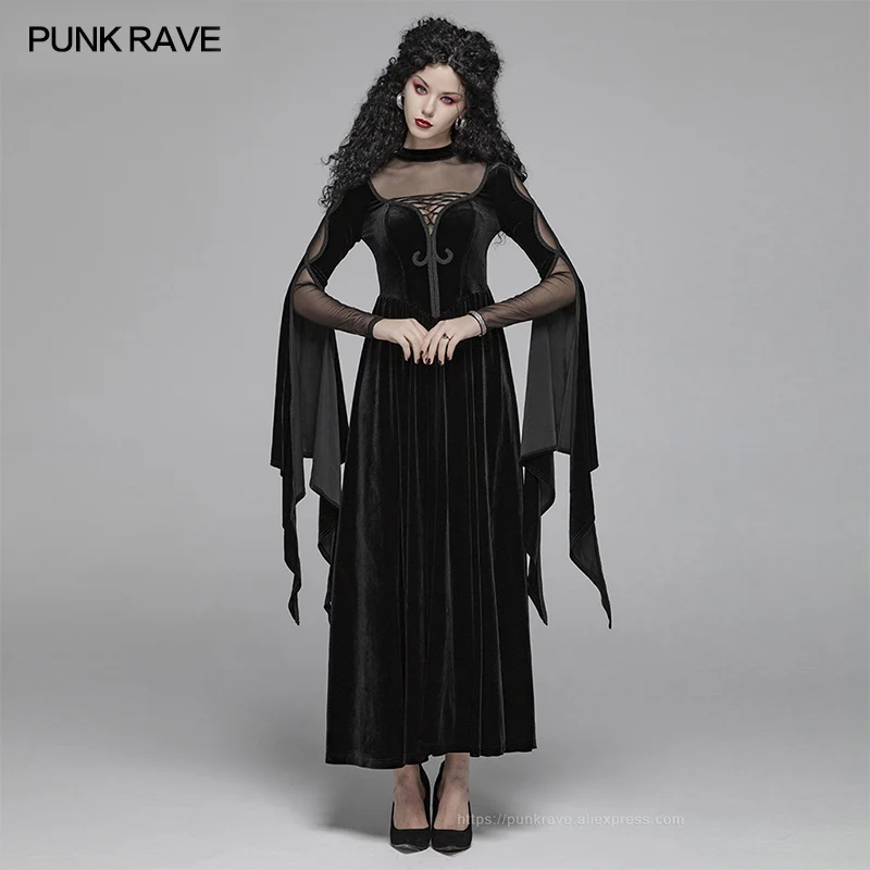 Женское бархатное платье в стиле панк-рейва черное с двойным рукавом и вырезами