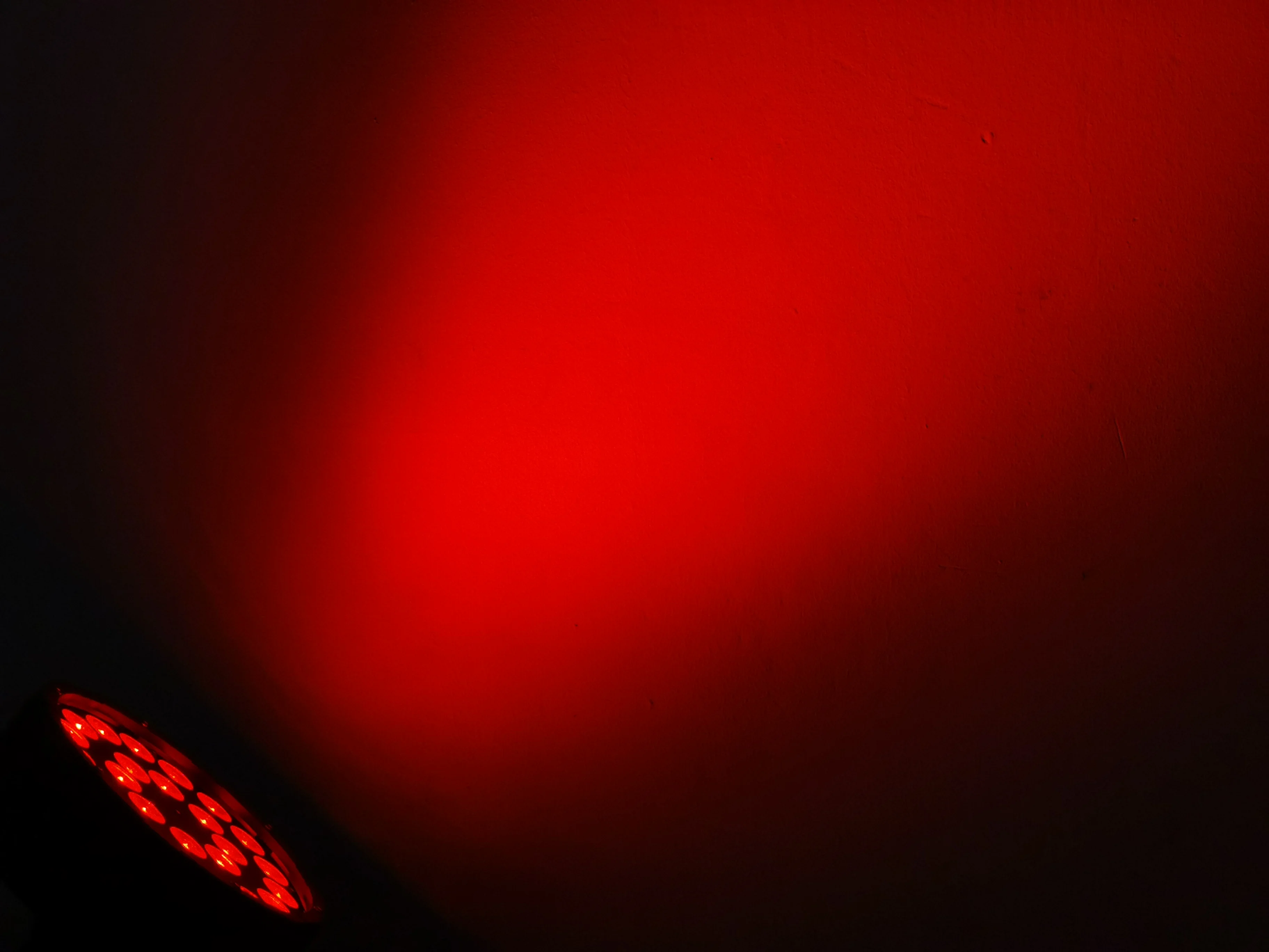 Беспроводной дистанционный светодиодный светильник Par 24x12 Вт RGBW 4-в-1 полноцветный