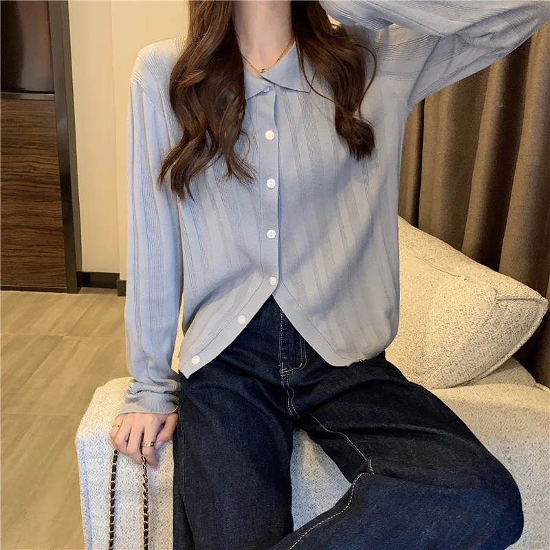 

2020 autumn new knitted cardigan women's long sleeve single breasted Japanese and Korean version of polo collar Knitted Top