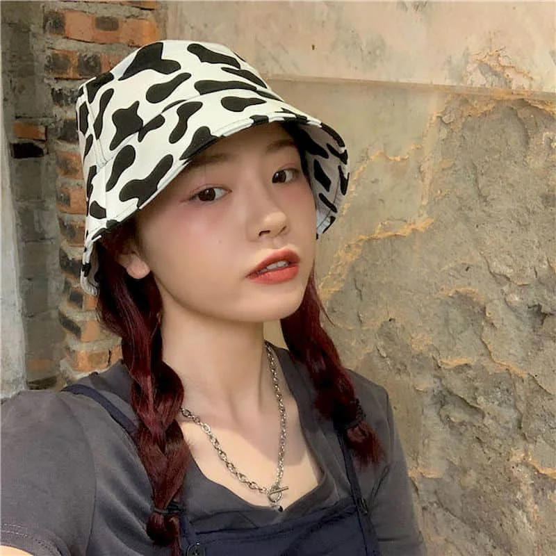 Japanese niche cow pattern fisherman hat tide Korean version of personality fashion face small basin hat female ins net red hat