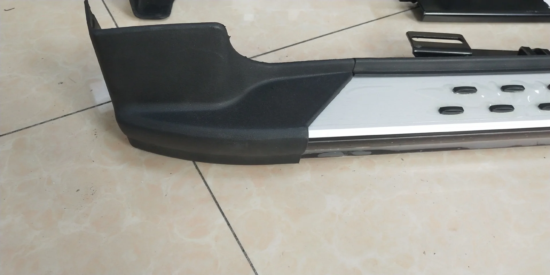 Suitable for Nazijie U6 Side Particle Aluminum Alloy Pedal |
